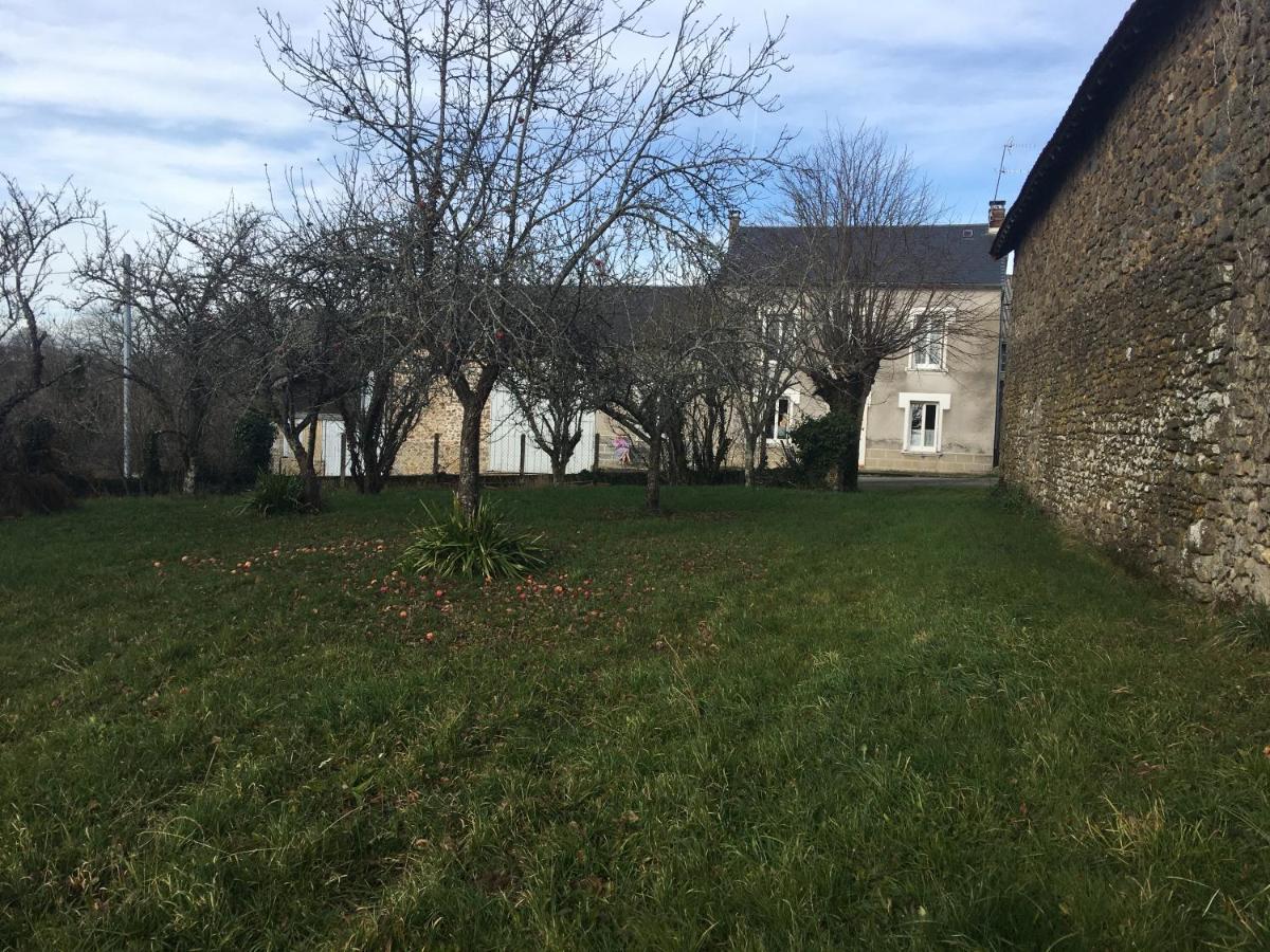 La Mirabelle Bed and Breakfast Saint-Pierre-de-Fursac Exteriör bild
